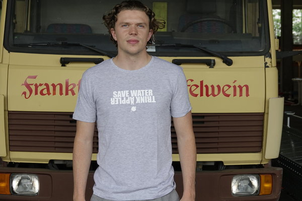 T-Shirt "Save Water" grau